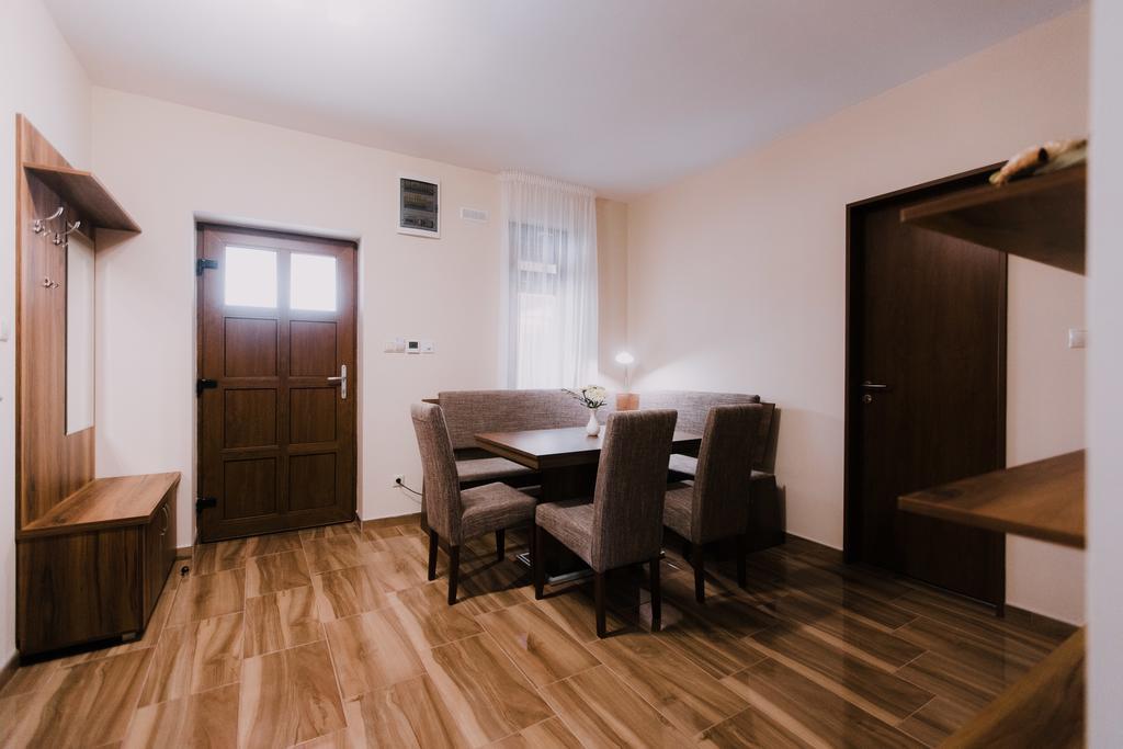 Nemeth Apartmanhazak Mórahalom Exteriör bild