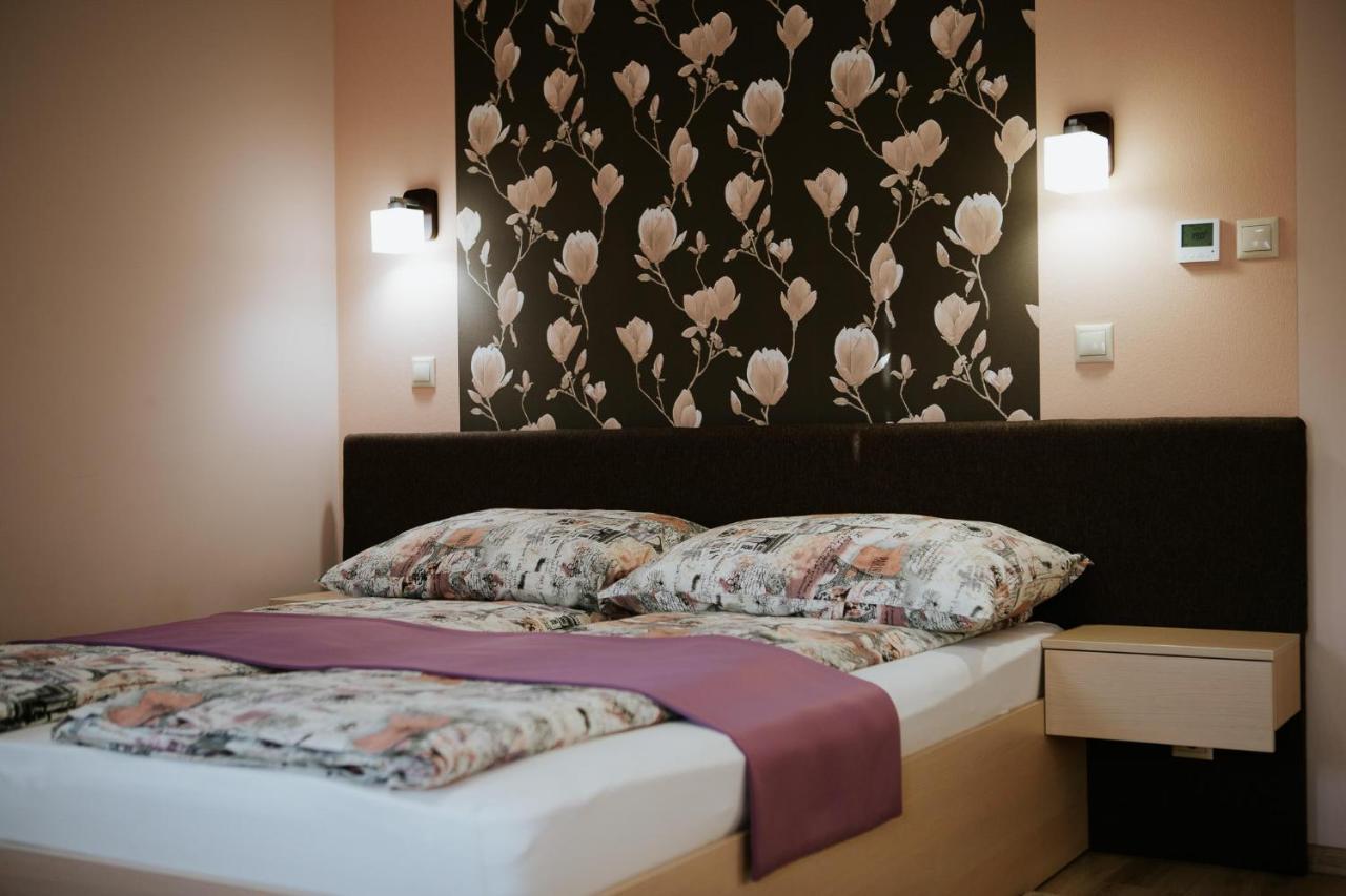 Nemeth Apartmanhazak Mórahalom Exteriör bild